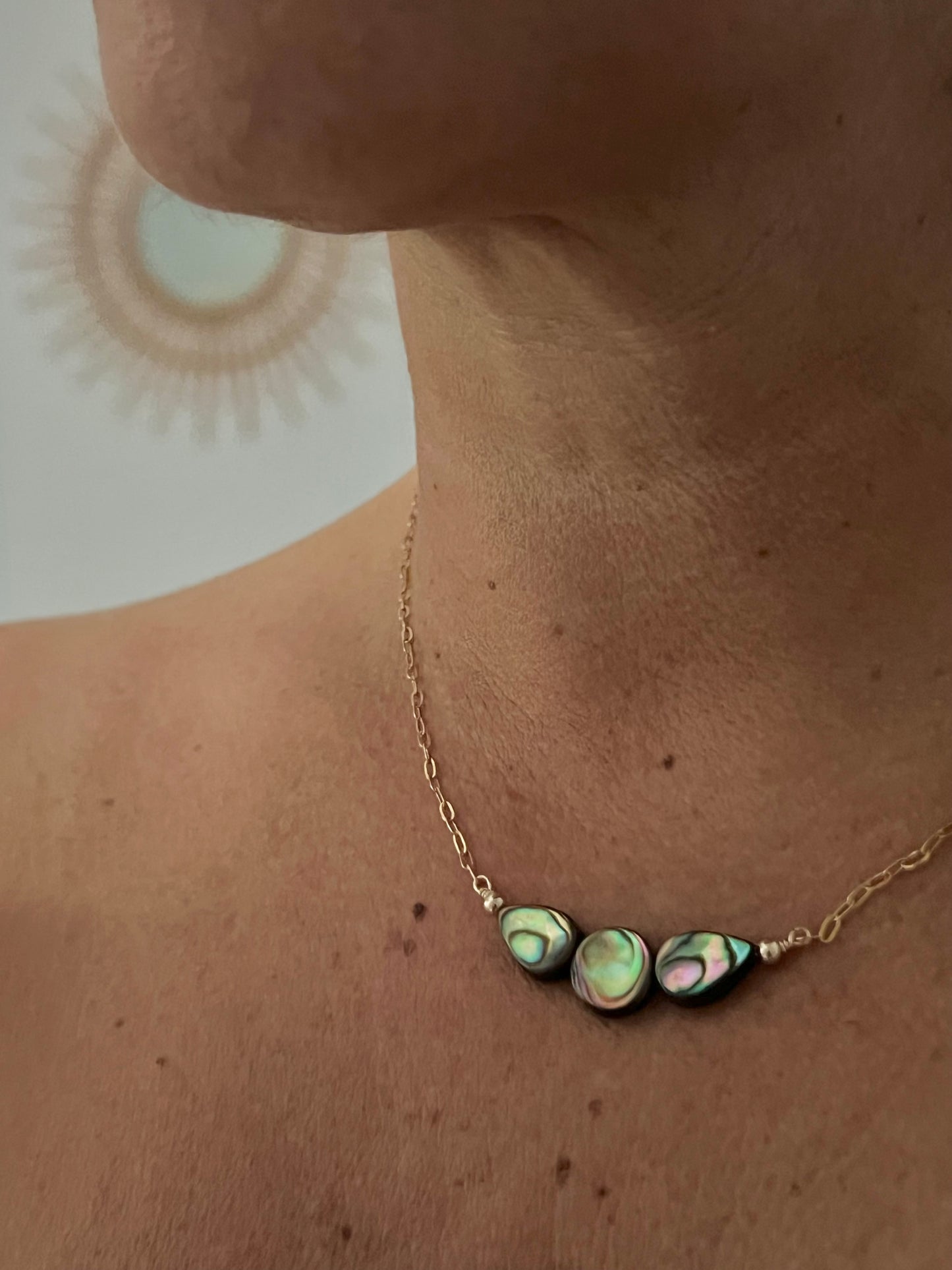 Collier "Ormoa" Fantasia, ras-de-cou en abalone