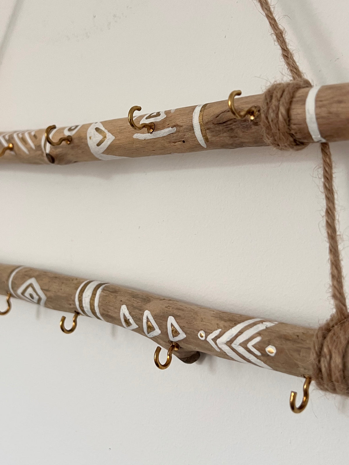 Porte-Bijoux en Bois Flotté (blanc & doré)
