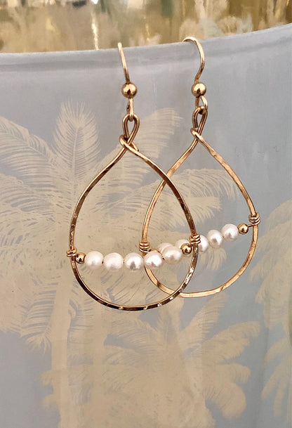 Boucles d'oreilles "Julia" en Or Laminé14K and perles d'eau douce naturelles