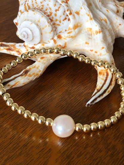 Bracelet "Alba" en Or laminé 14K et véritable perle d'eau douce