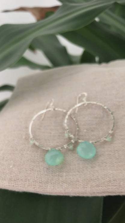 Boucles d’oreilles "Ibiza" en argent massif et Calcédoine.